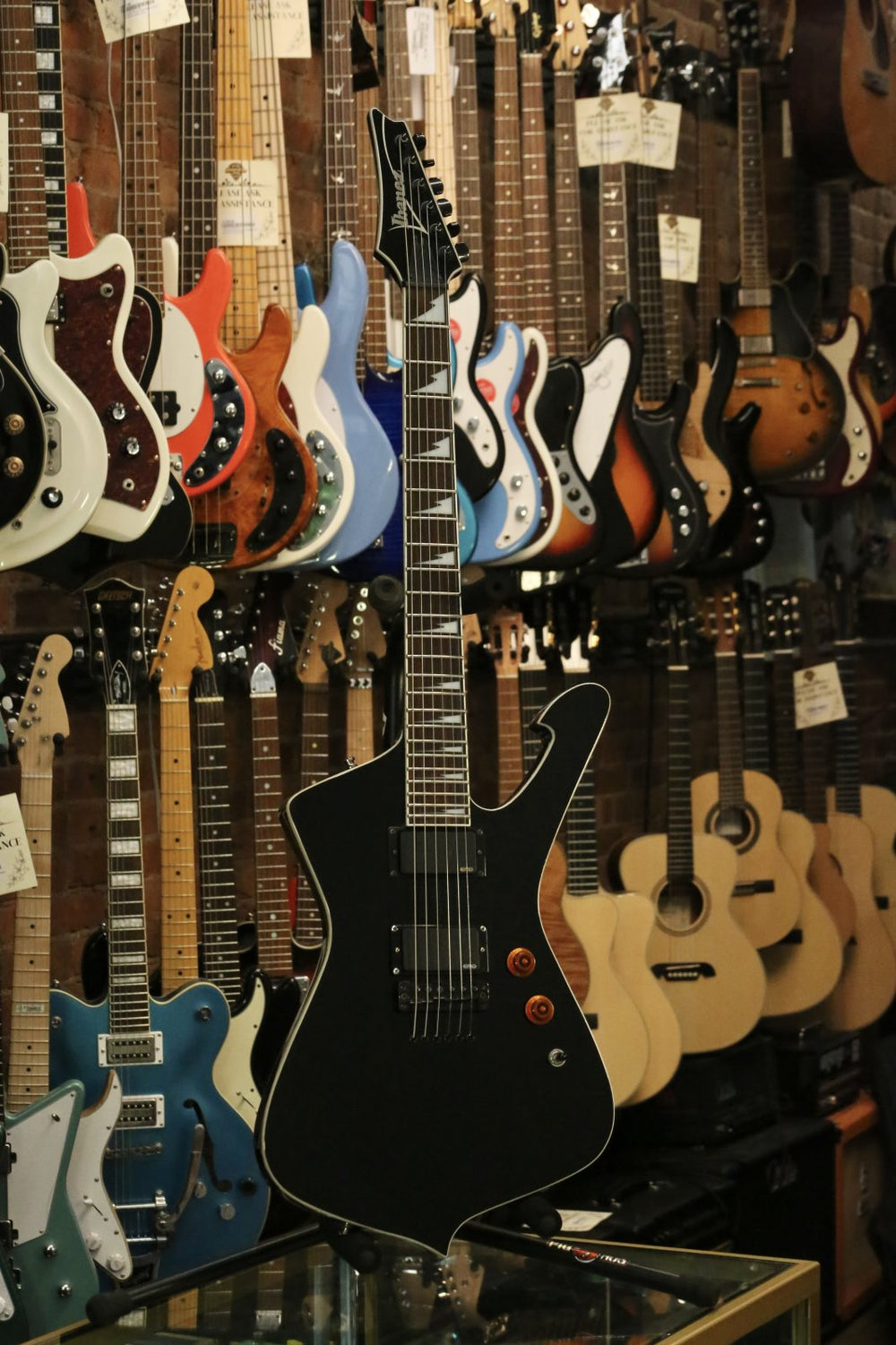 Ibanez – Bros Guitars