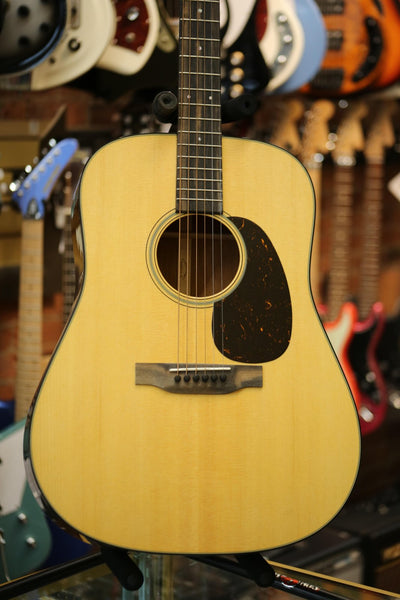 Martin D-18 Natural Dreadnought Standard Series Acoustic Guitar with Molded HardShell 10D18