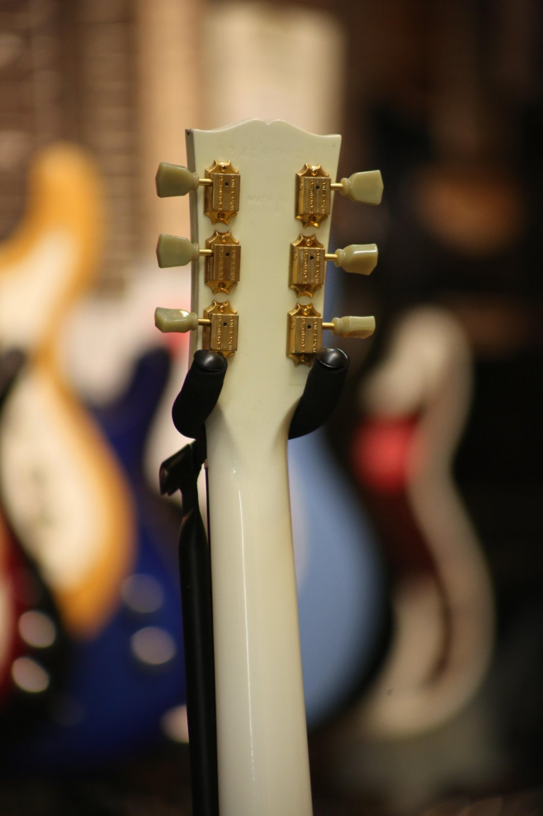 Gibson Les Paul Studio 2006 Alpine White – Bros Guitars