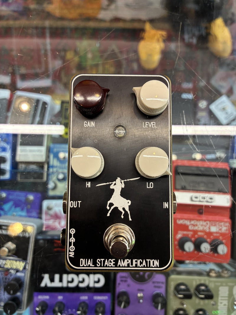 Dual Stage Amplification Cyllarus v1 – Bros Guitars