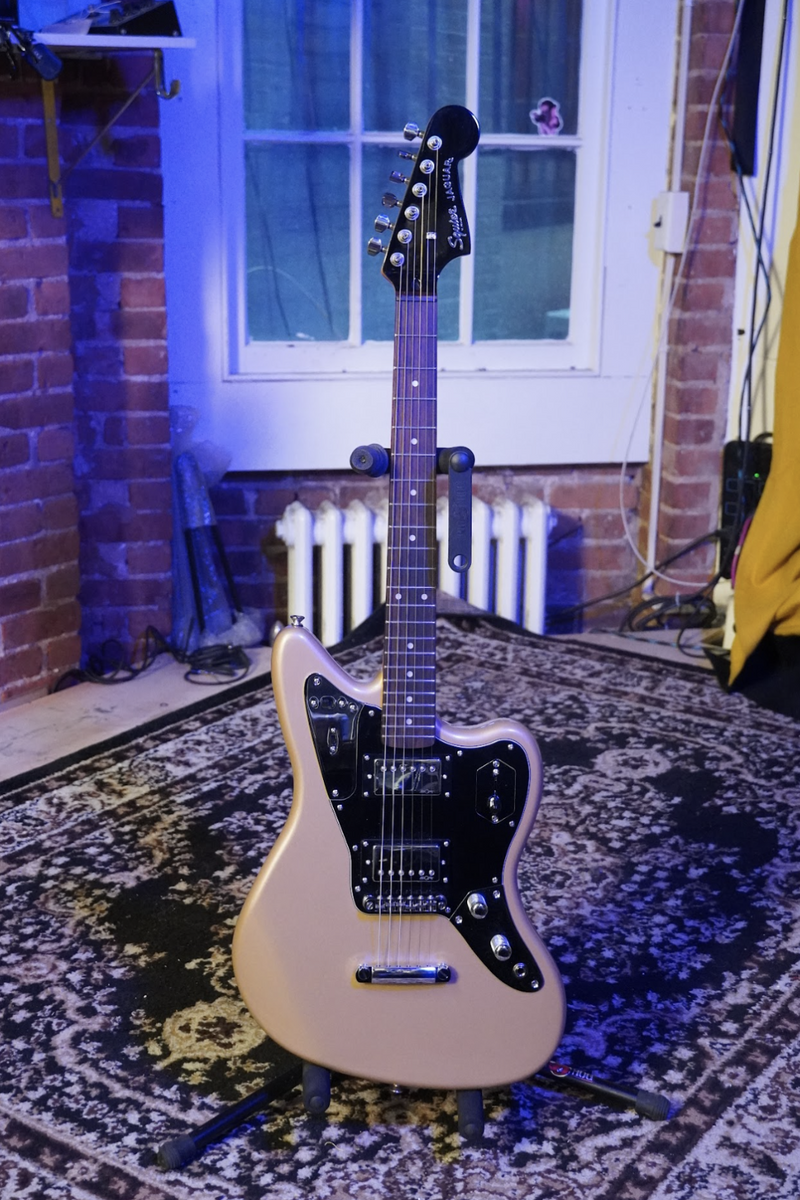 Squier Contemporary Jaguar HH ST Shoreline Gold