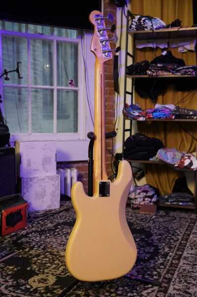 Fender Vintera Series 50's P-Bass Desert Sand