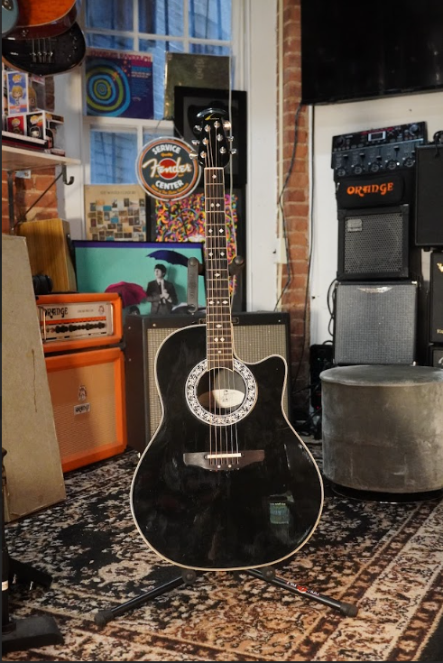 Ovation Celebrity Standard