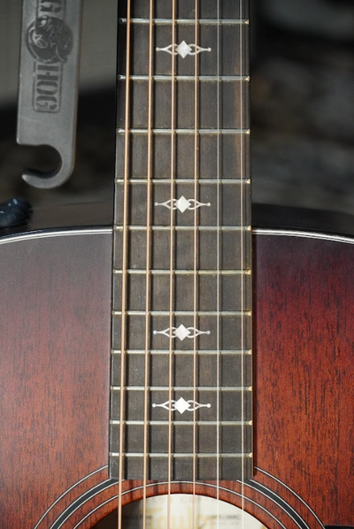Taylor 322ce 12-Fret with V-Class Bracing