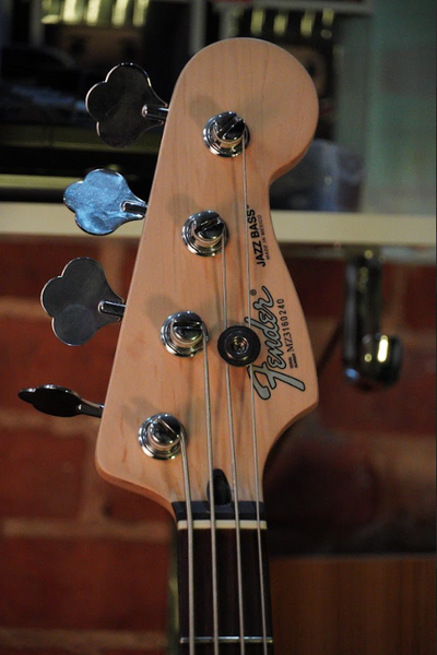Fender Jazz Bass made in Mexico