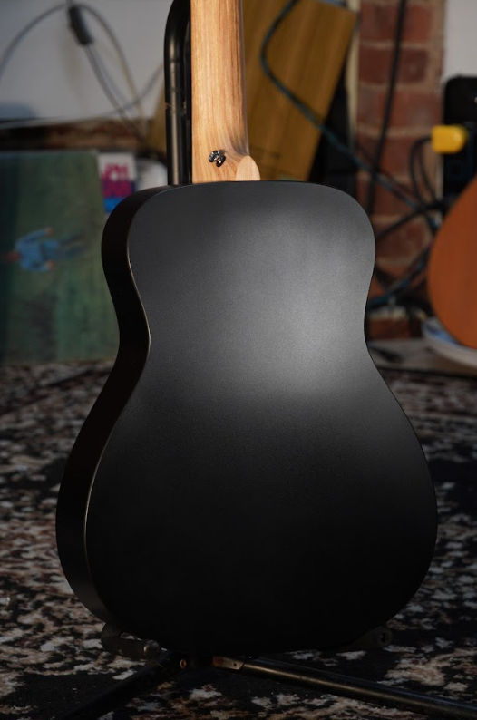 Martin LX Mini Black w/Martin case