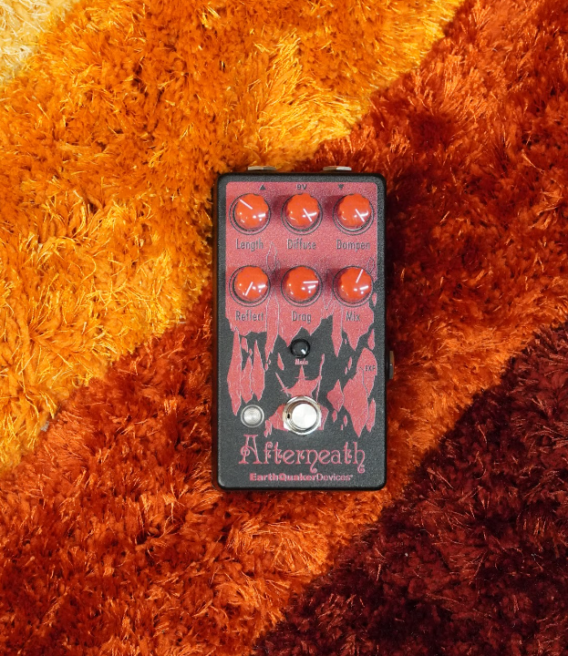EarthQuaker Devices Afterneath Otherworldly Reverb V3 Limited Edition Black / Red Print