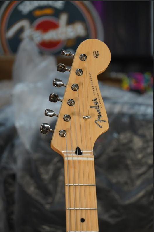 Fender Made in Japan Hybrid II Stratocaster 3-Color Sunburst
