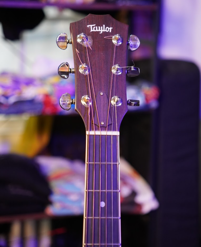 Taylor 410 Acoustic Guitar with Hardshell Case